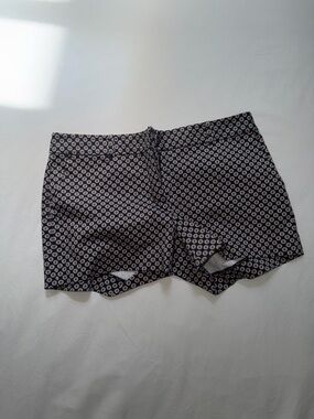 Michael Kors Women's Navy Printed Stretch Shorts size 2